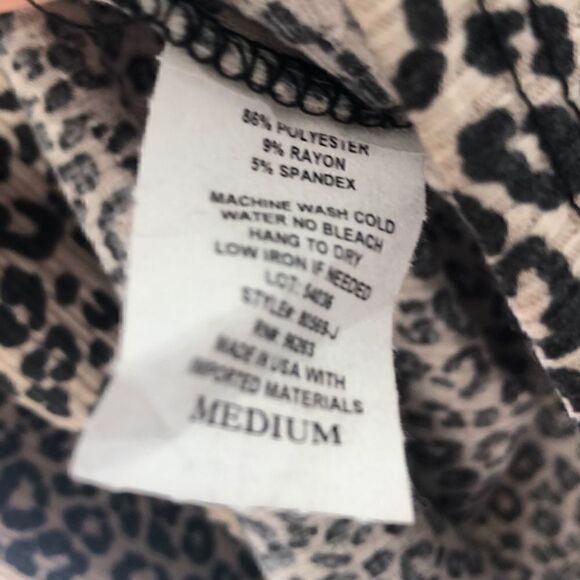 Olivia Rae Leopard Print Sleeveless Top - Picture 7 of 7